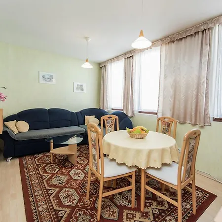 Ideal In Wurtha- Farnroda Thuringia, With Barbecue * Wutha-Farnroda